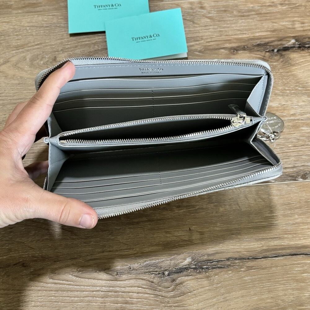 Tiffany & Co. Large Quilted Metallic Silver Zip Wallet NWT - Picture 3 of 9
